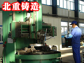 單柱立式車床立柱工作台（tái）維修